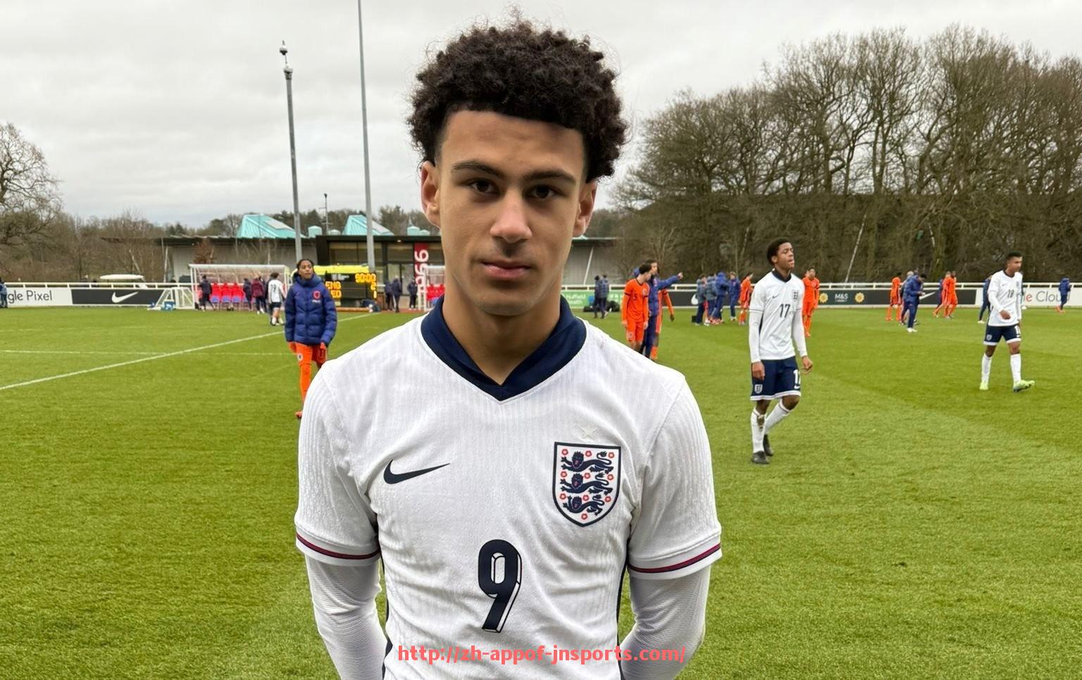 江南体育APP-法甲球员转会市场走势与潜力球员价值评估