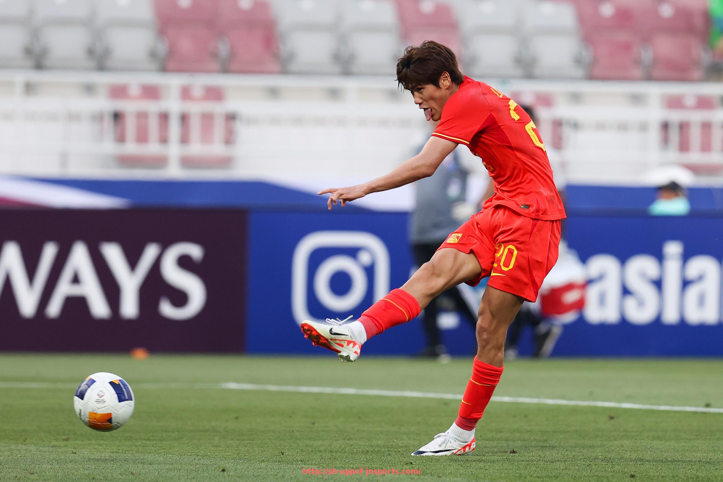 江南体育APP-世俱杯战术配合实录全程解析，高水平协作瞬间还原